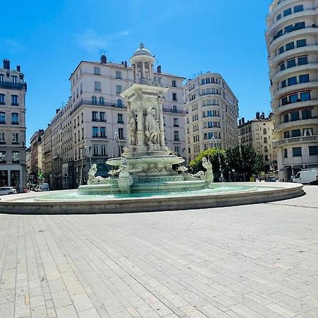 La petite Maison dans la Croix Rousse Lyon Extérieur photo